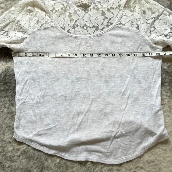 🔥4/$20 Abercrombie & Fitch Lace  Top​ - Picture 8 of 15